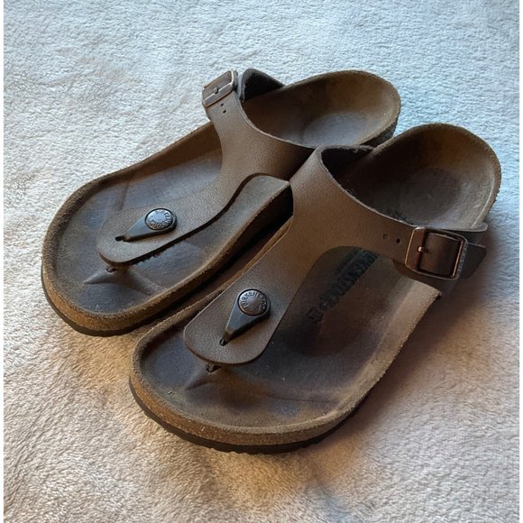 Birkenstock Other - Birkenstock Youth sz.34/3.5 sandals made in german Gizeh Mocha thong flip flops